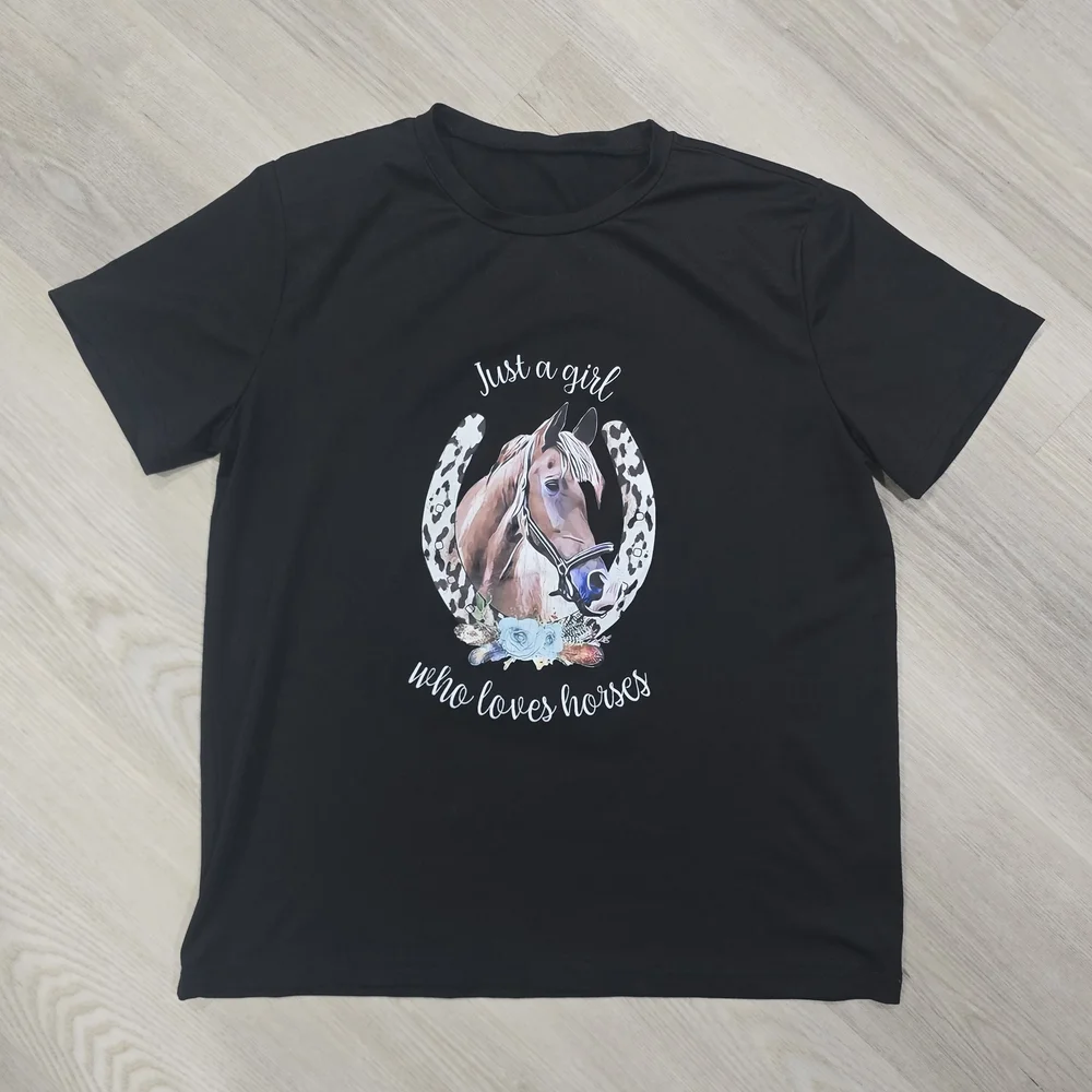 Girl Who Loves Horses Graphic Tee Black Size L - Picture 1 of 4